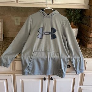 Men’s medium under armour hoodie